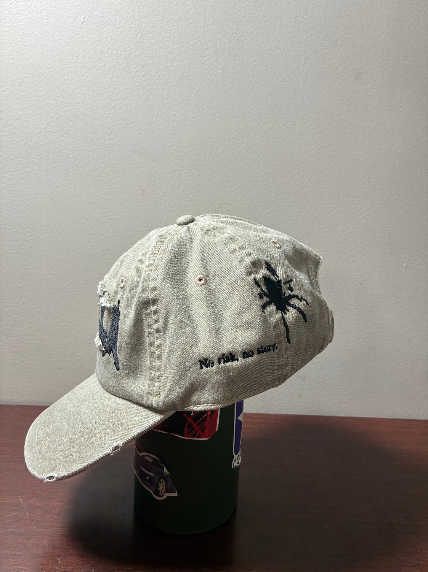 'NO RISK NO STORY' dyed raw-edge patch baseball cap - KHAKI